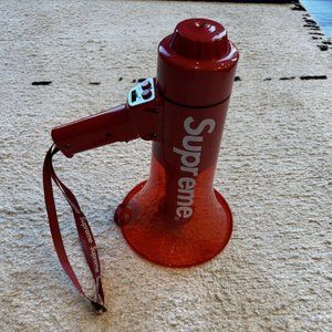 Supreme FW21 Pyle Waterproof Megaphone
